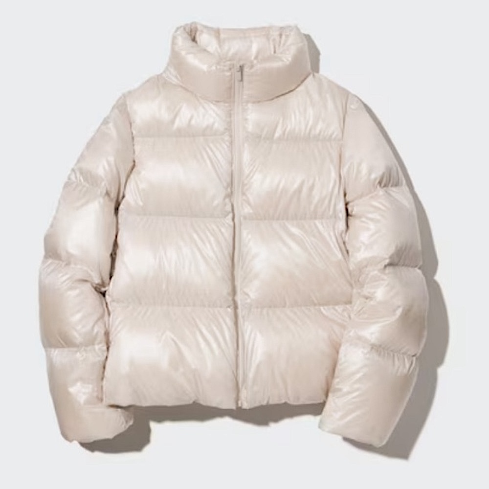 SOLD UNIQLO shiny packable puffer
